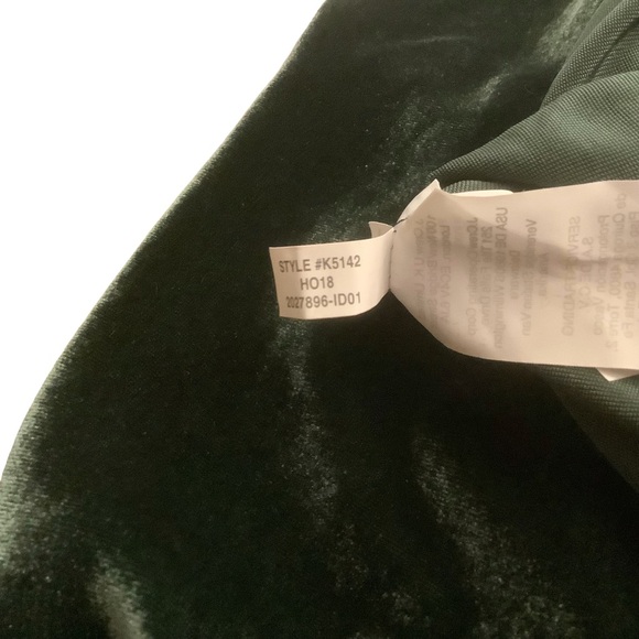 Madewell Velvet Wrap Blouse in Rich Green Size Medium - Picture 6 of 13